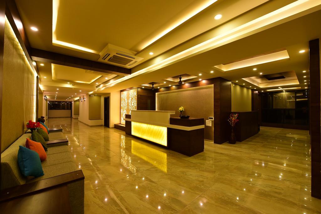 Hotel Opulence Nadiād Dış mekan fotoğraf